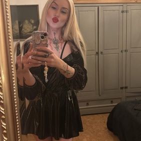 MarahAVQueenZUMERSTENMALINDEINER - +4915737889550, +491573-7889550, 01573-7889550