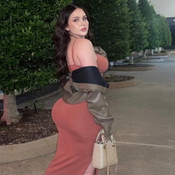 Tayler - +13234541945, +1323-454-1945, (323)-454-1945